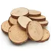 Pièces de pin perforées