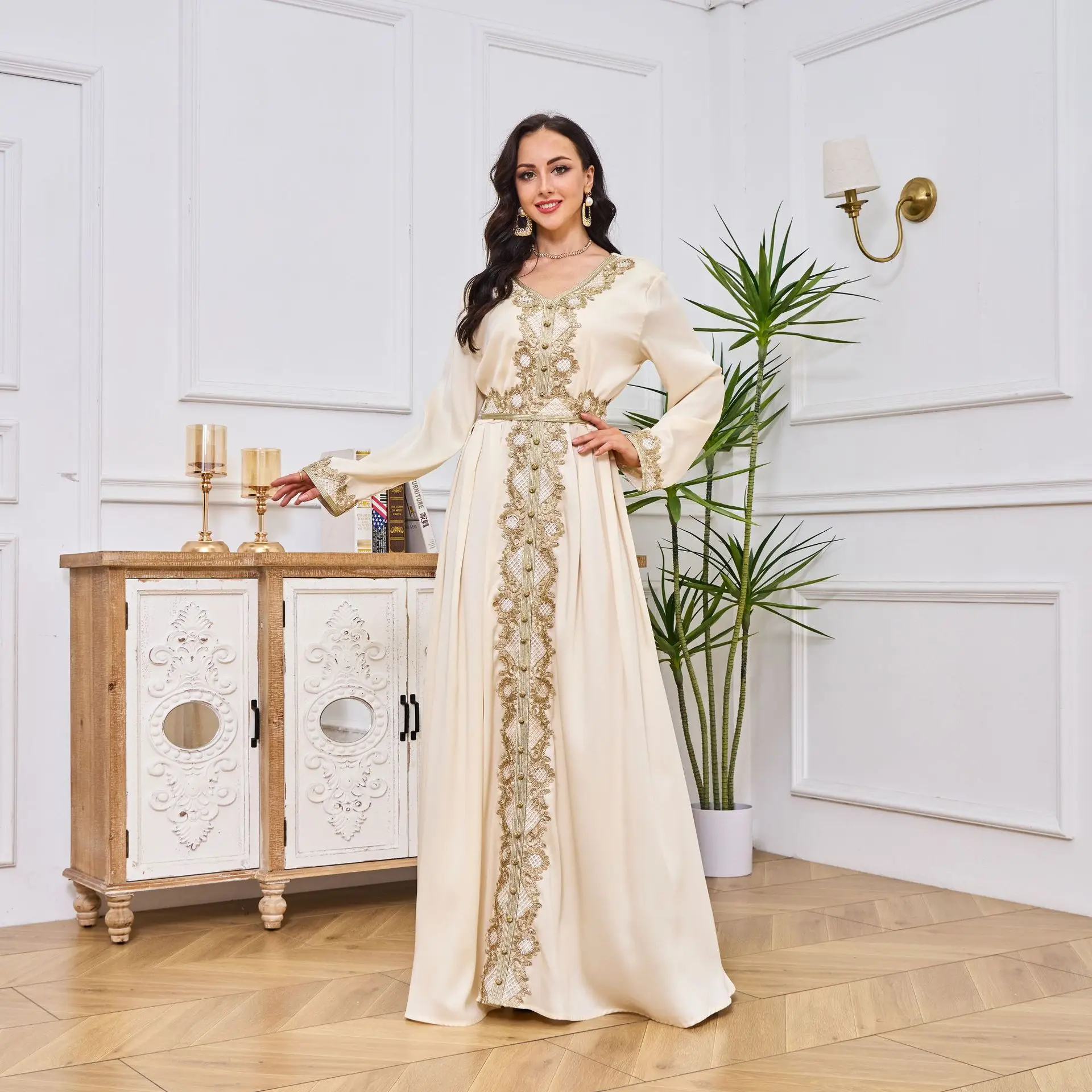 2966 Muslim Embroidered Evening Dress Arab Dubai Long Sleeve Maxi Length  Formal Party Dresses Moroccan Gown Robe| Alibaba.com