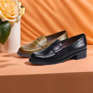 Women's Comfortable Leather Loafers Square Toe Heeled Shoes Stylish Slip-On Design for Daily Office Wear Soft Material Metal