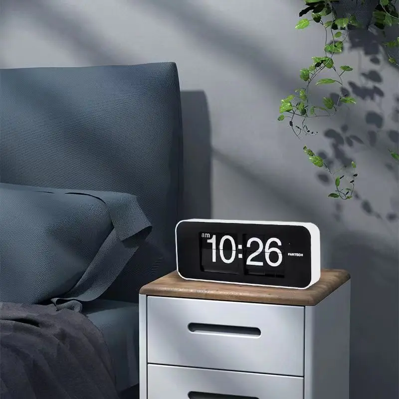 Vintage Flip Down Digital Table Desk Clock Clear Time Display Retro Brief Auto Flip Clock