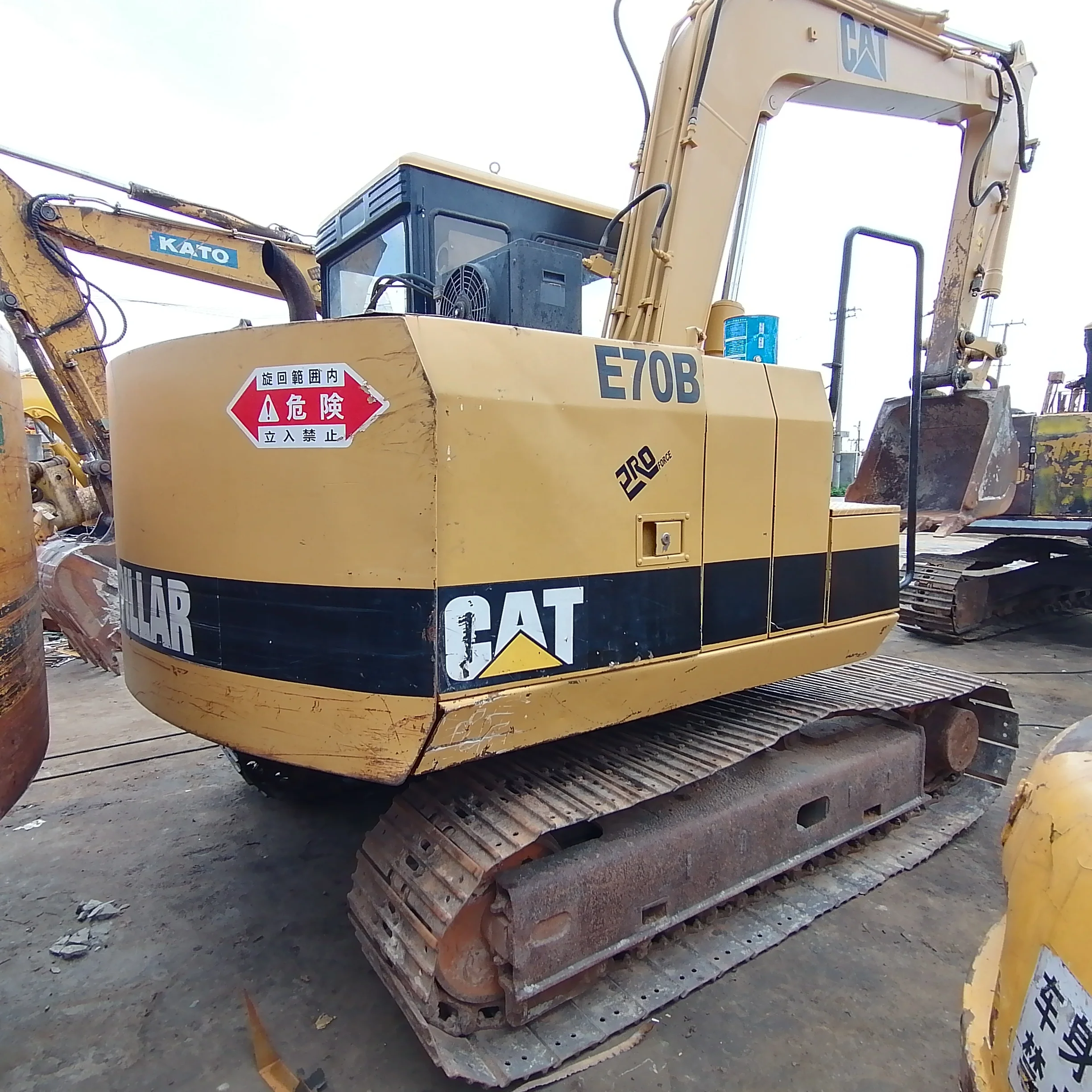 High Effciency 7 Ton Mini Used Caterpillar E70b Crawler Excavator Cat E 70b Excavadora Sale Price