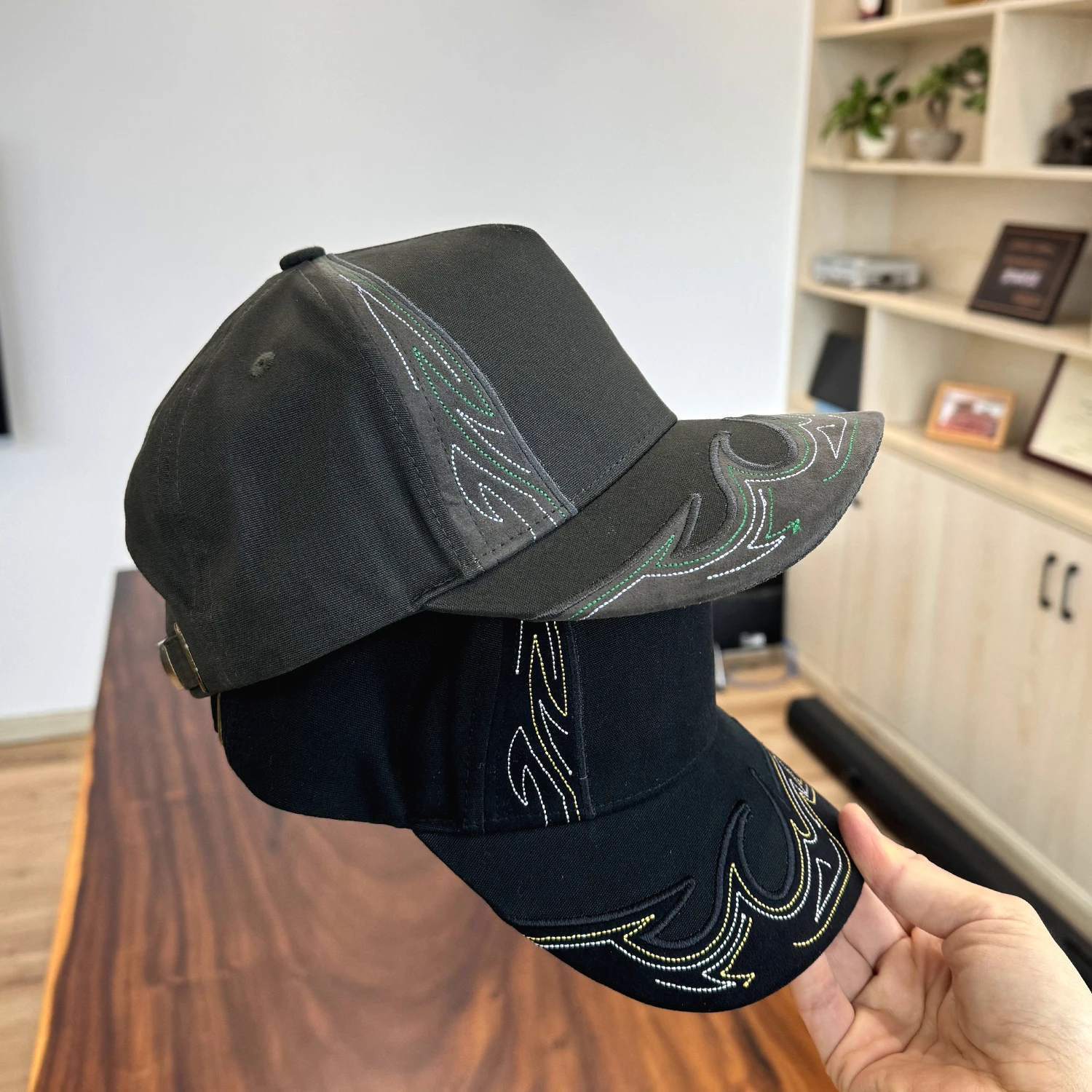 2024 Spring and Summer Embroidered Personalized 5 Panel Outdoor Sport Snapback Baseball Caps Waterproof Fitted Hat Wholesale