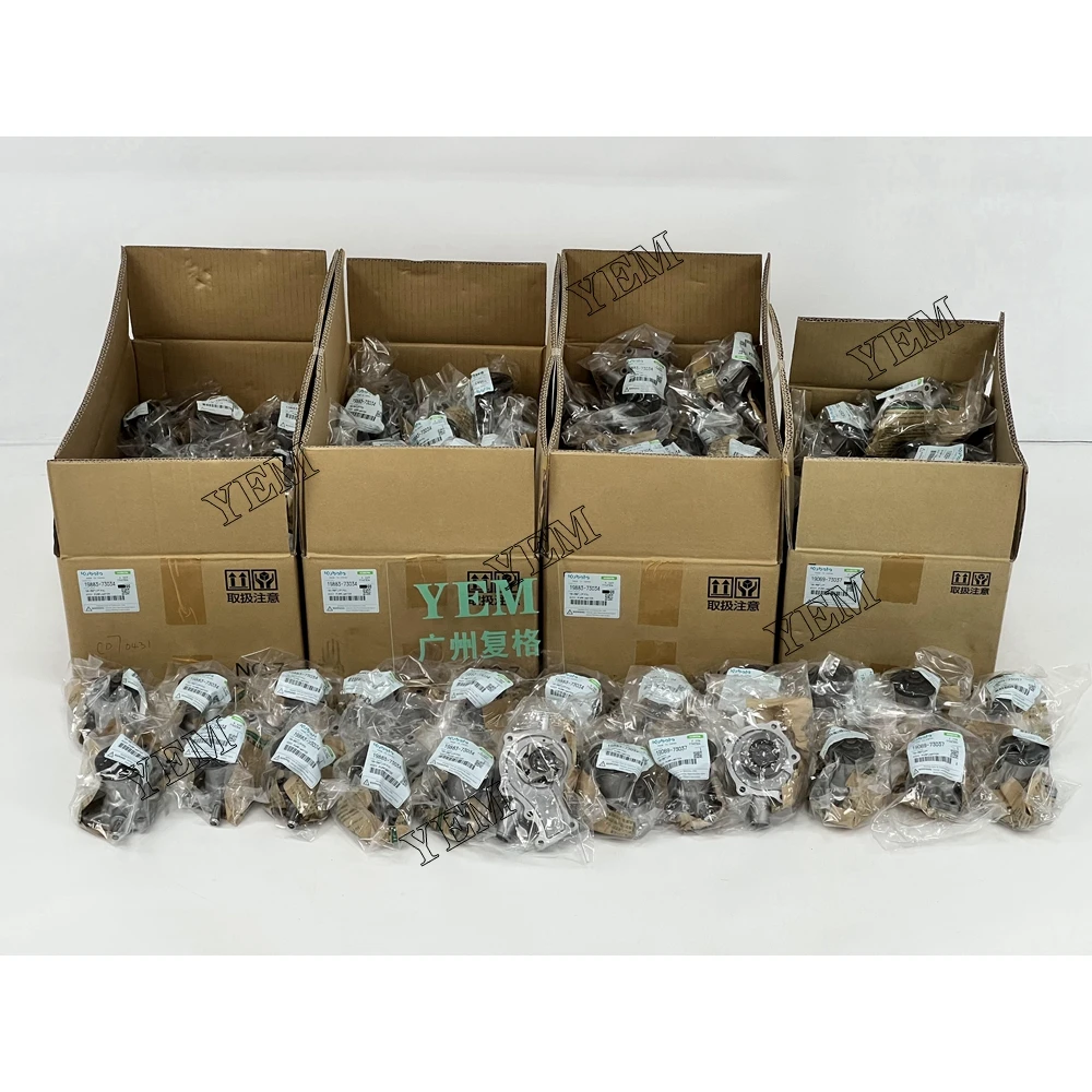 Excavator Accessories D782 19883-73034 Water Pump for Kubota