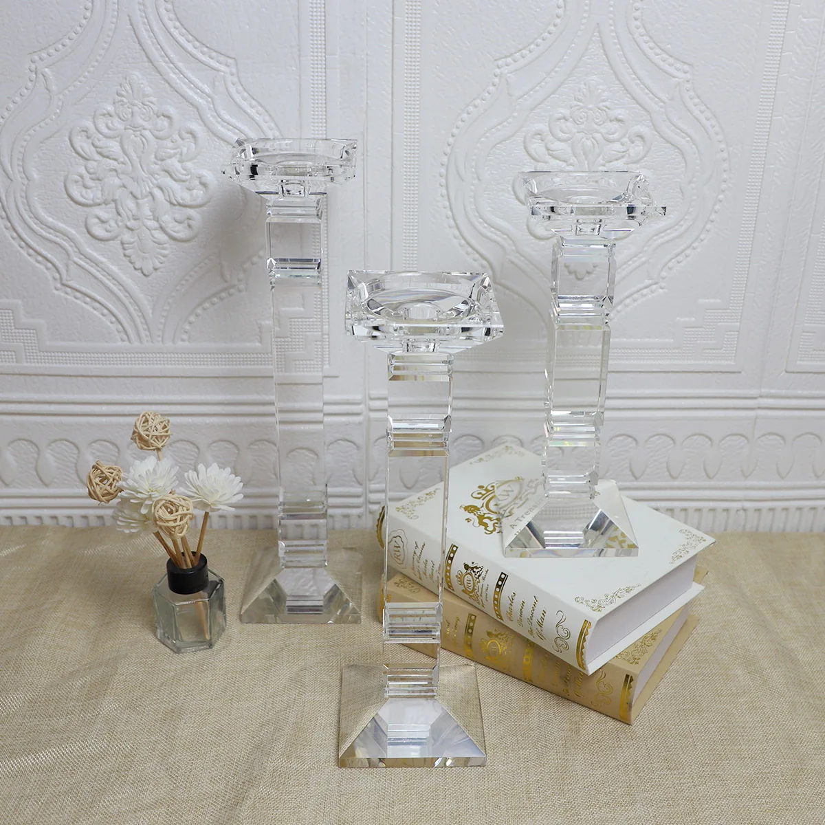 Wedding Central Decoration Heavy Solid Square Home Goods Glass Crystal Candle Holder manufacture