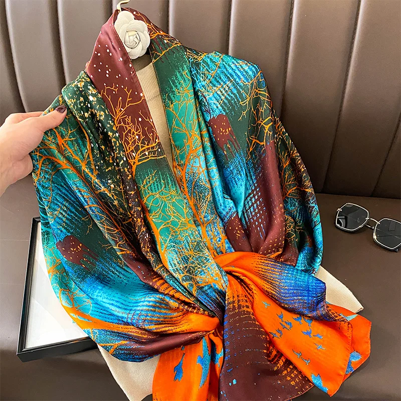 2023 Hot Sell New Fashion Floral Printed Silk Head Scarf