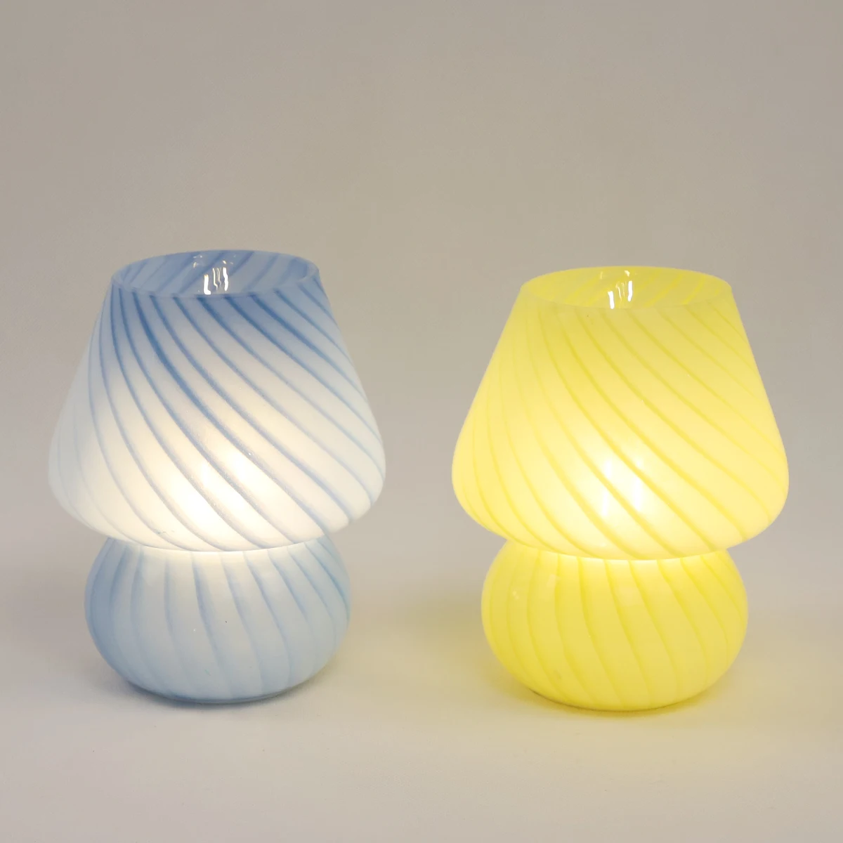Rendeltetési Modern Gombás Ágy melletti Állvány Meleg Tealight Olvasólámpa Tiszta Üveg Átlátszó Retro Hazai Díszítés