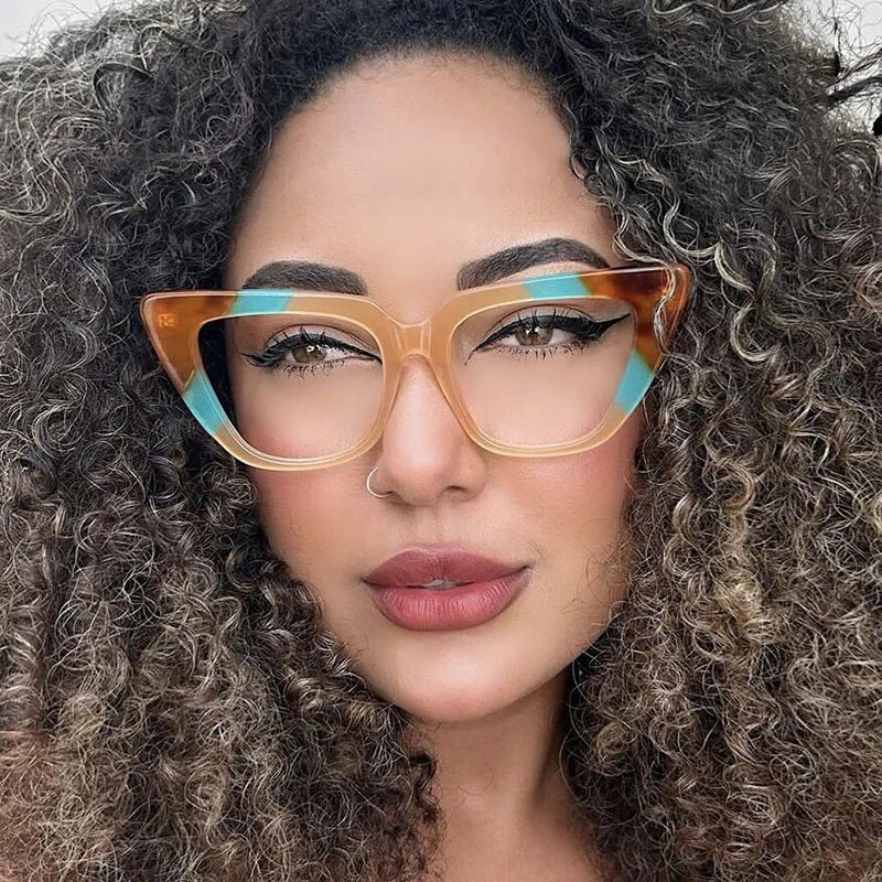 Con Lentes Opticos Gafas Para Maquillarse Los Ojos 2025 Estilo De