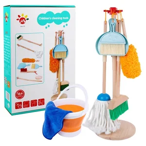 Kids Wooden Broom and Mop Cleaning Toy Play House Cleaning Suit Cleaning Set for Children 7-Piece Sweeping Tools Toy