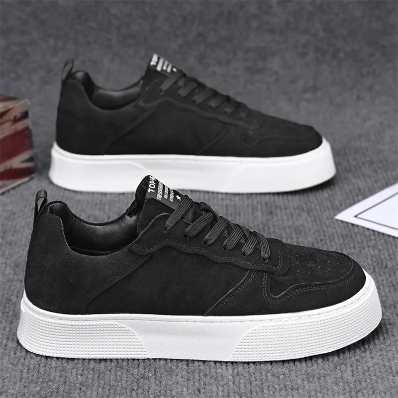 Men's 2025 Autumn Running Shoes Comfortable Solid Color Height Increasing Lace-Up Design Sports Shoes