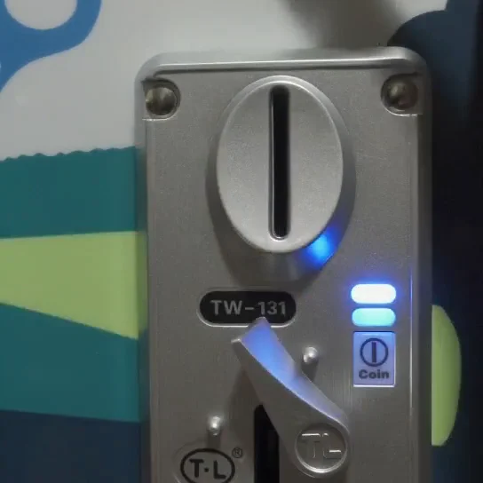 Pasmo New Type Coin Operated Soft Ice Cream Vending Machine