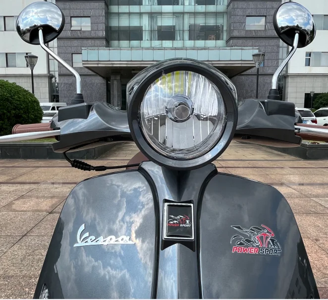 Popular Model Various Color 50cc Motorcycle 946 Mopeds Euro 5 Scooter Gasoline Powered Scooters