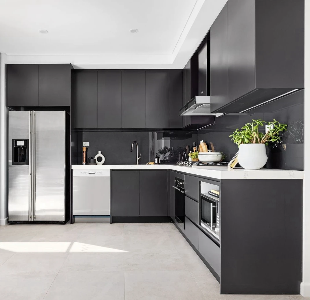 Dorene Modern Modular L Shape Matte Black Color Lacquer Finish Plain Door Kitchen Cabinet With White Countertop 10x 10 Feet