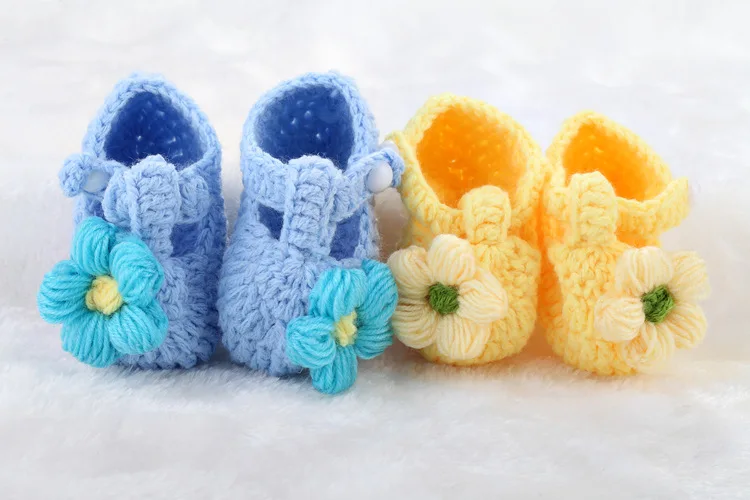 New design winter warm cute newborn baby crochet shoes