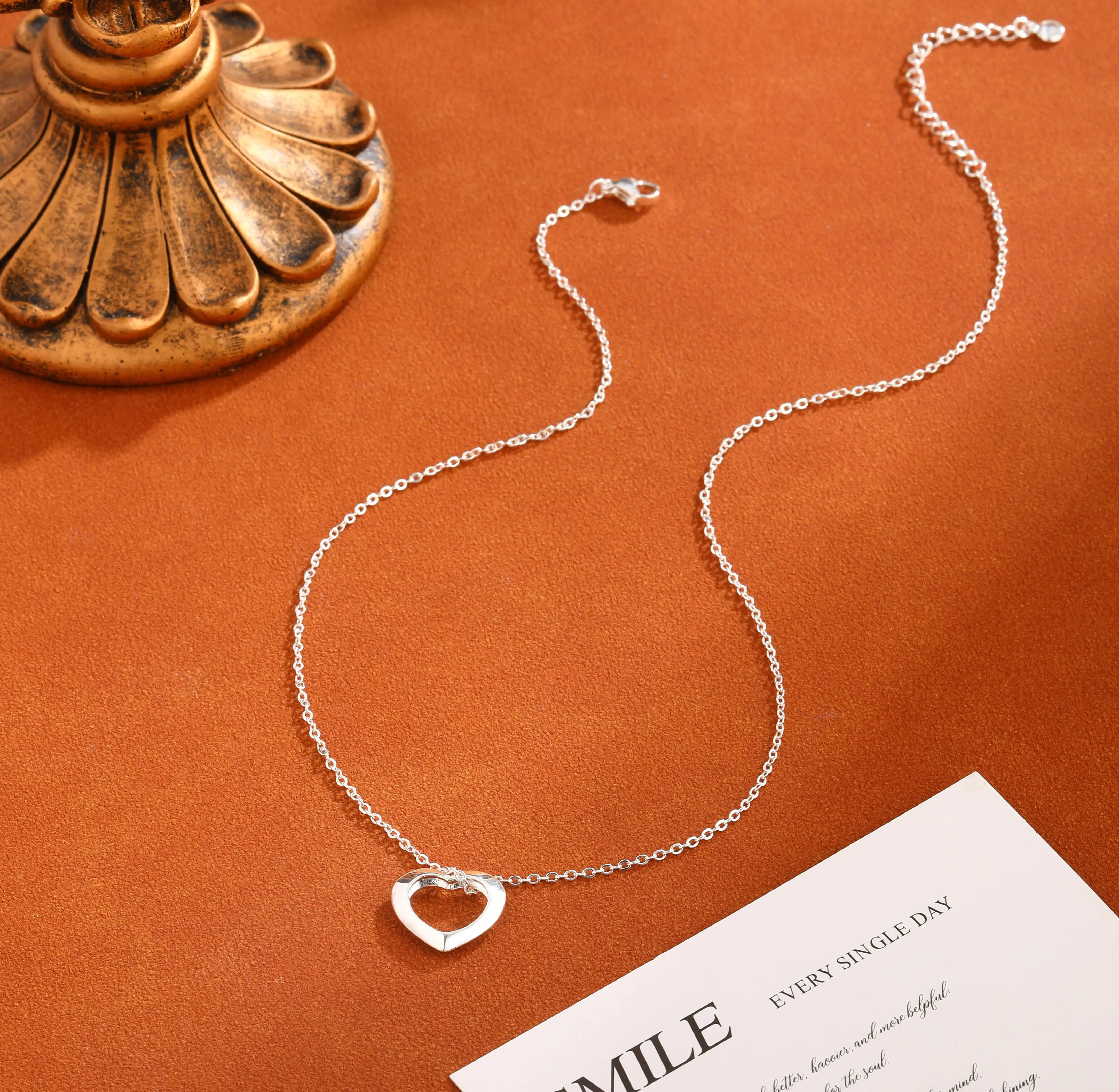 New Design Dainty Fashion Layering Chrome Adjustable Chain Heart Shaped Pendant Necklace Mother's Day Gift Necklace