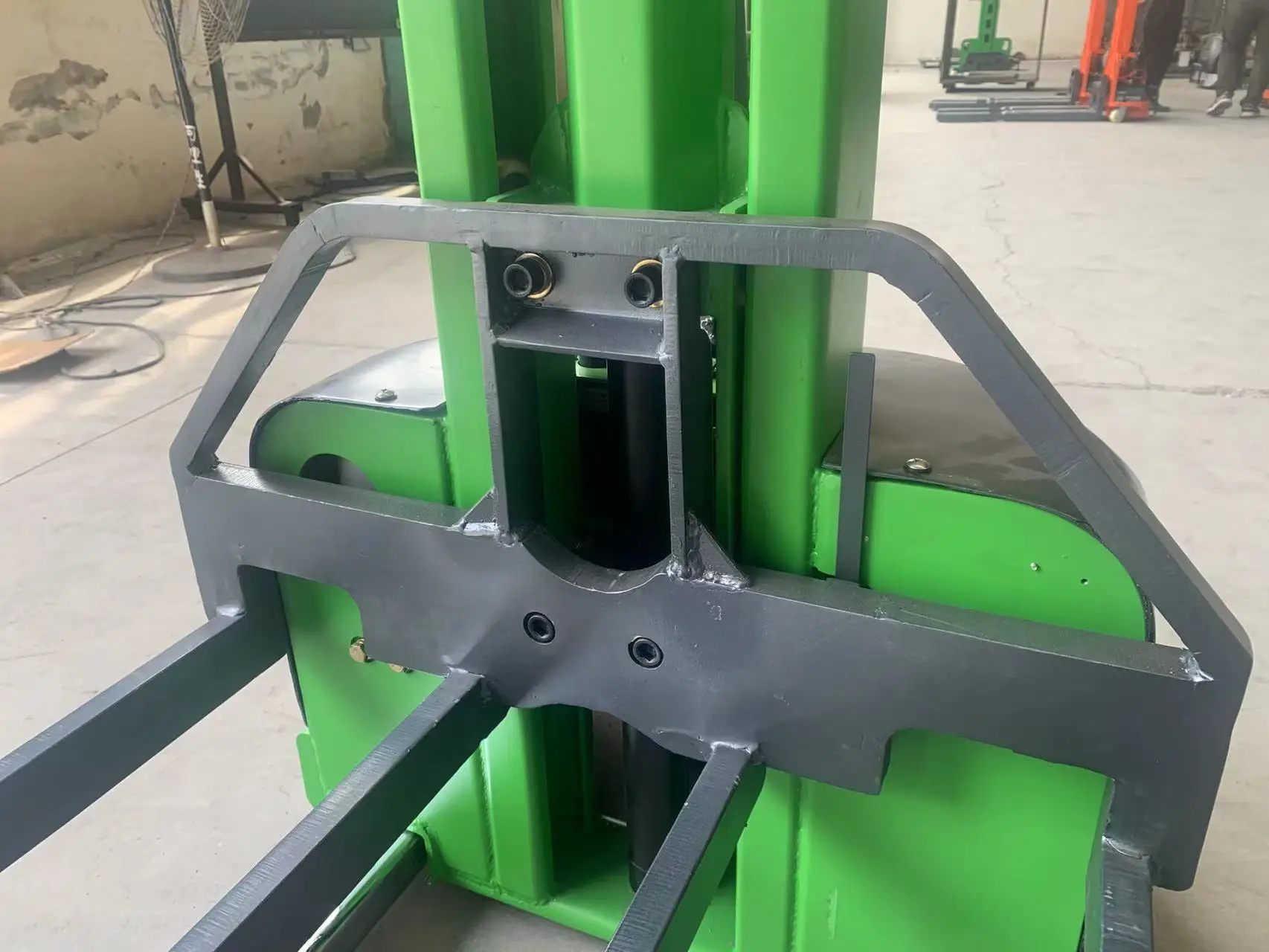 Customizable Three-Wheel Hydraulic Pallet Stacker Forklift Self-Lifting ...
