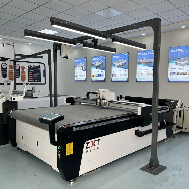 ZXT Digital Flatbed CNC Automatic Oscillating Knife Leather Genuine Cutting Machine With Scanner Camera 2 Knife Head