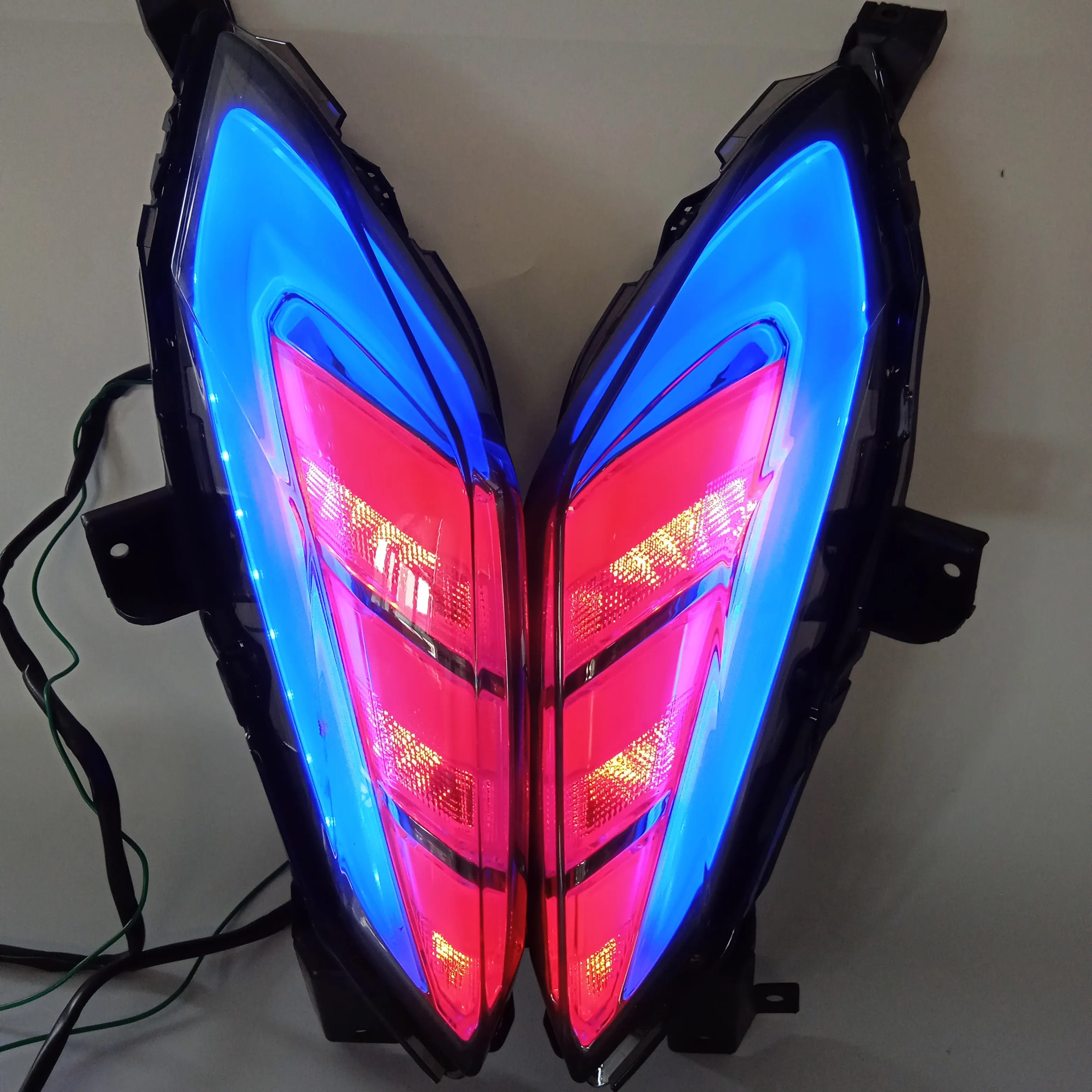 xmax250 テールランプ Amazon | ヤマハ X-MAX XMAX 250 300 2023 2024 リアテール