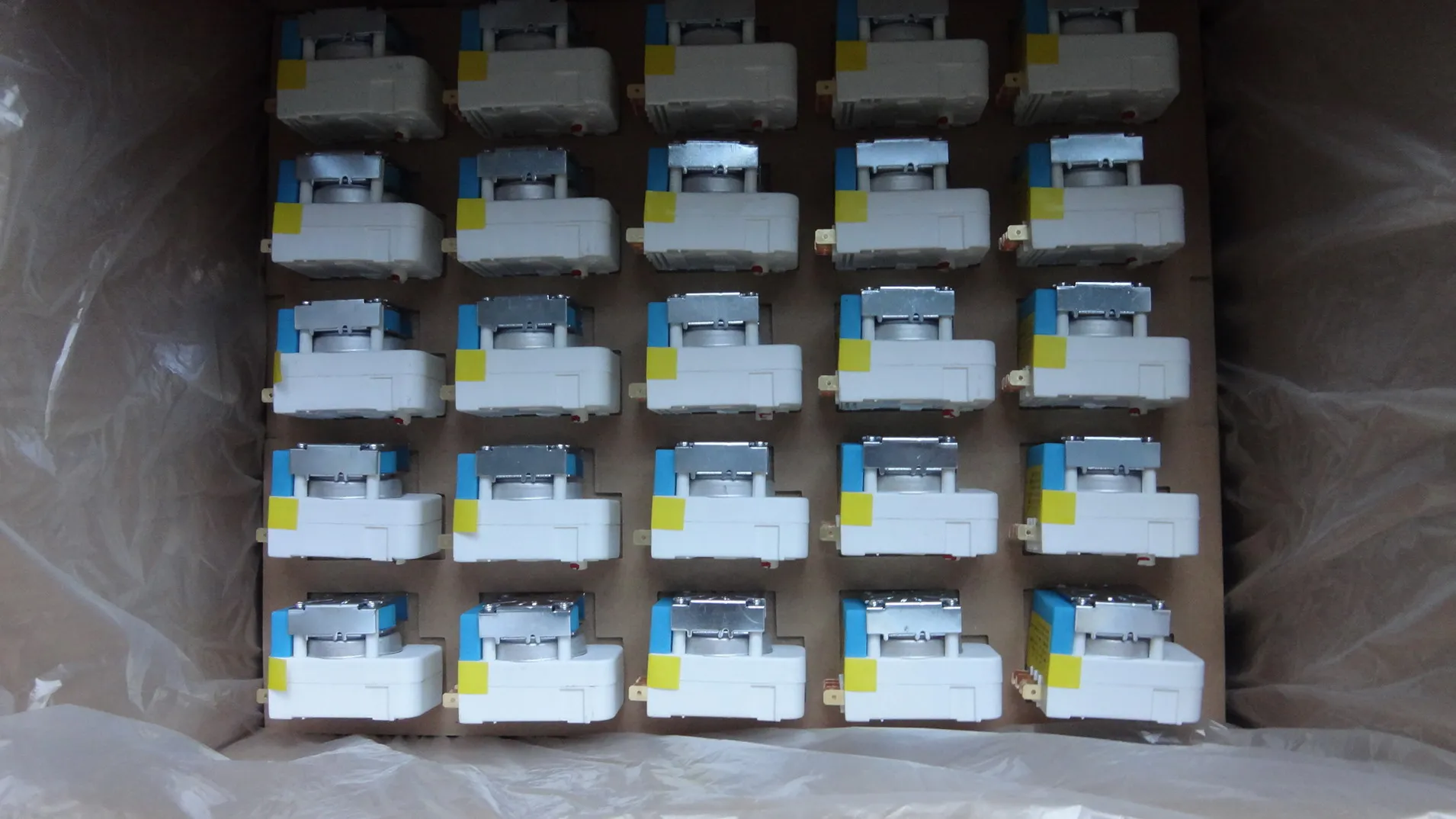 Wholesale High Quality Freezer Defrost Timer Refrigerator Defrost Timer Cheap Refrigerator Parts