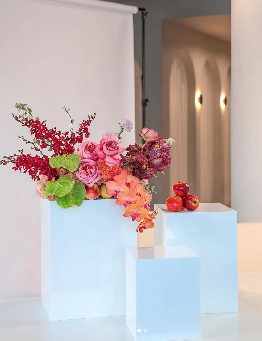 Customized White Buffet Acrylic Riser Cube Display Nesting Risers ...