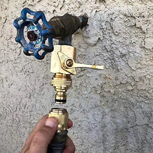 BORNIC Angled manual garden hose quick-connector made of solid brass. This 3/4-inch GHT hose connector comes with a 3-year warranty and includes 2 padlocks. (2 pcs)