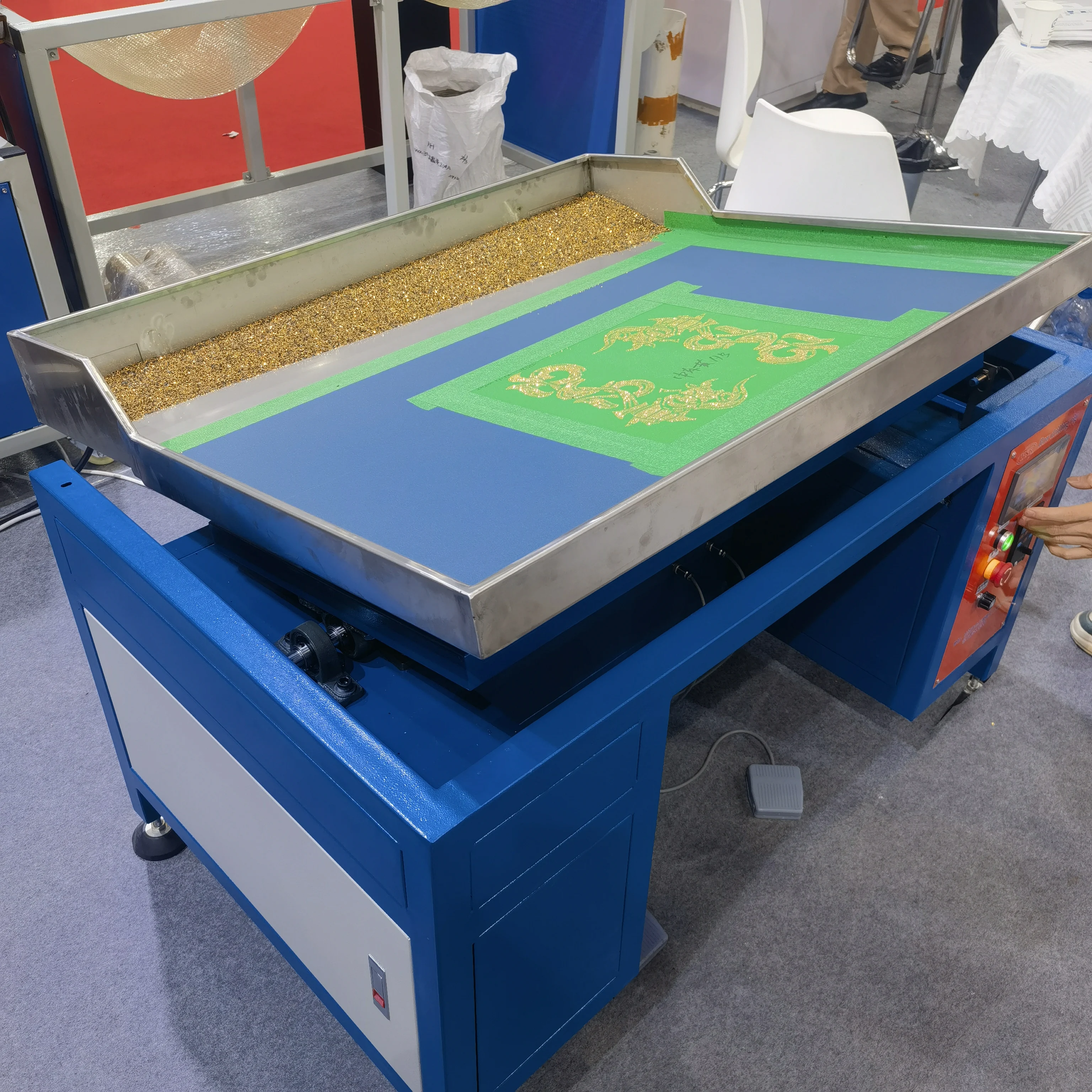 Rhinestone Machine Hotfix Transfer Automatic Press Heat Paperless Printing Long Fabrics Embroidery Cams Engraver Machinery factory