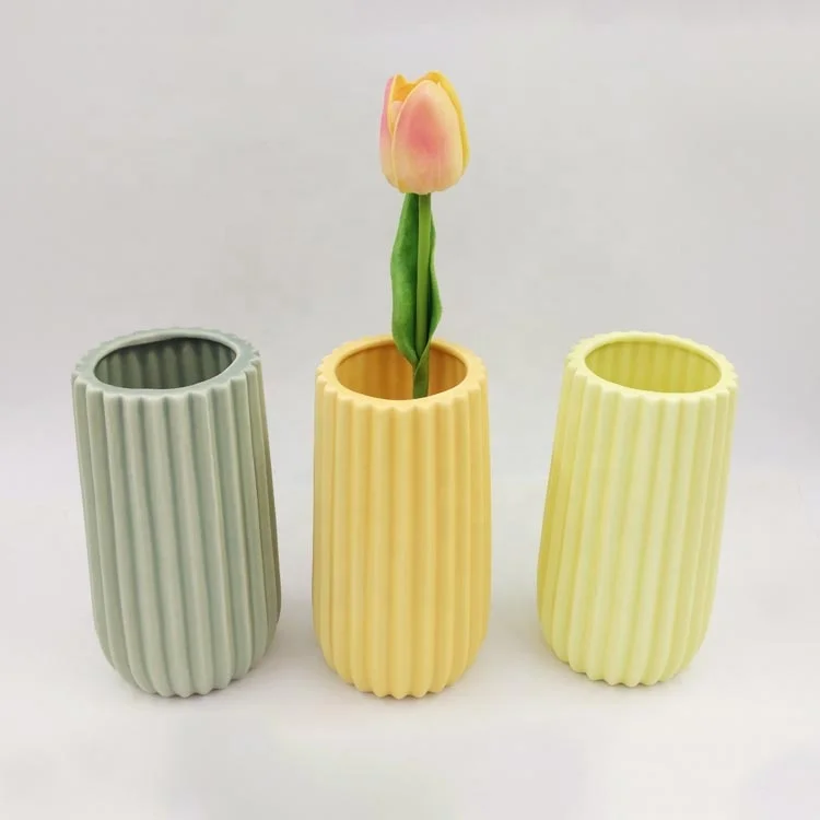 3D Modern Design 2PCS Sizes Ceramic Tabletop Vase for Green Plant and Artificial Flower To Decorate your Warm House
