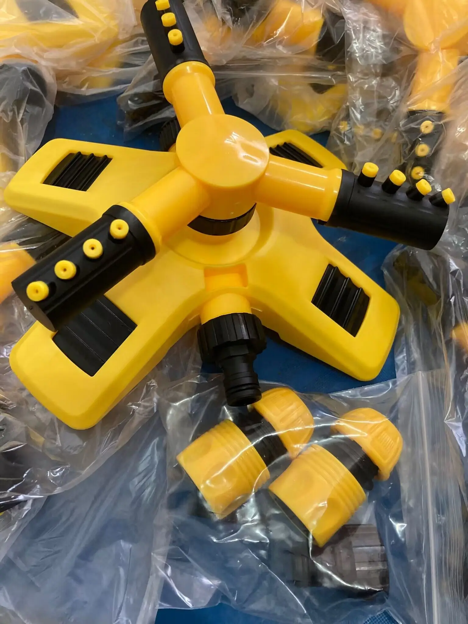 360 Auto Rotating Lawn Sprinklers Garden Spray Grass Watering