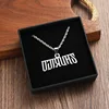 Collier de lettre avec des caisses d'emballage