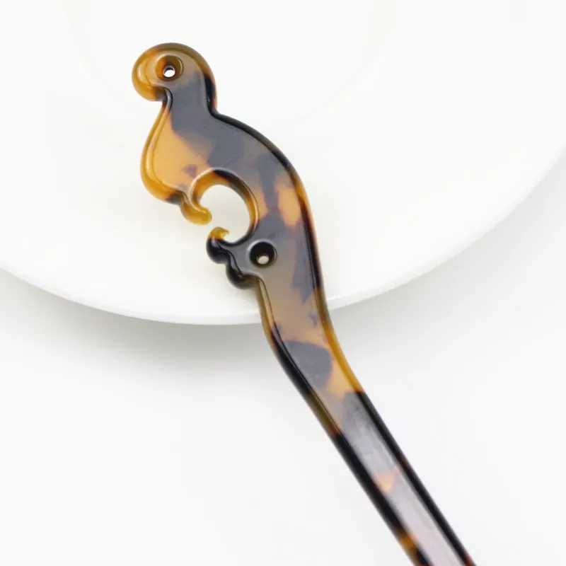 Женские заколки для волос из целлюлозы и