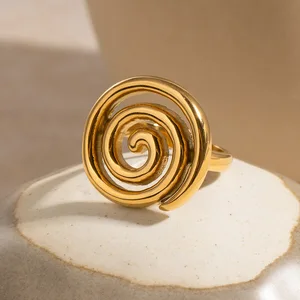 MW Women's Fashionable 18K Gold-Plated Stainless Steel O-Shaped Hollow Threaded Open Ring - Adjustable Luxury Jewelry