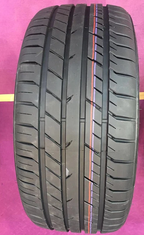 Passenger Car Tire 275/35ZR19 - All Season Performance