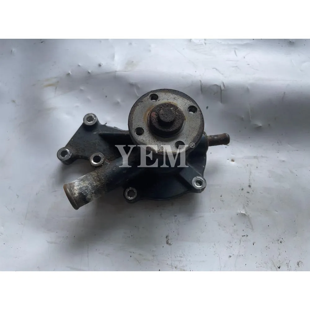 19883-73030 1E051-73030 D662 Water Pump for Kubota Excavator High Quality