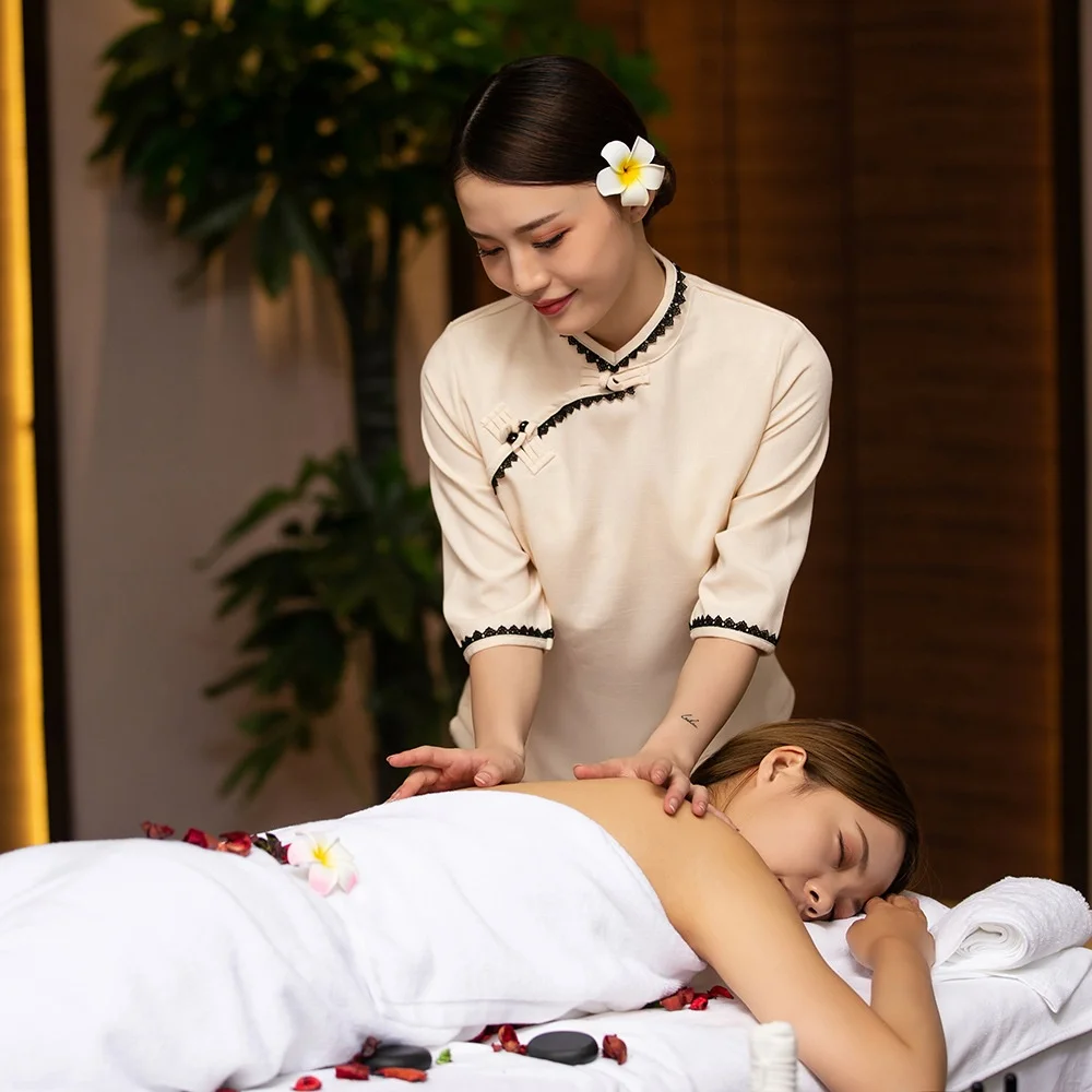 Workwear Custom Logo High Quality Thai Massage Beauty Industry Salon  Workwear Women Tunic Spa Scrubs Uniform Sets