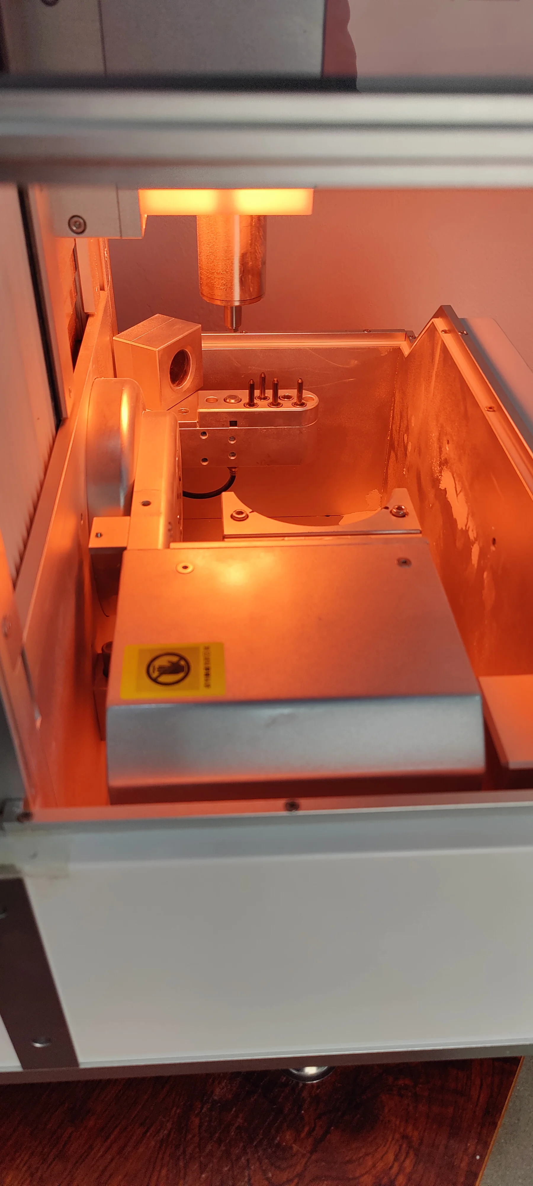 Dental Products Electrical Zirconia Dry Milling Lodden D11 5axis