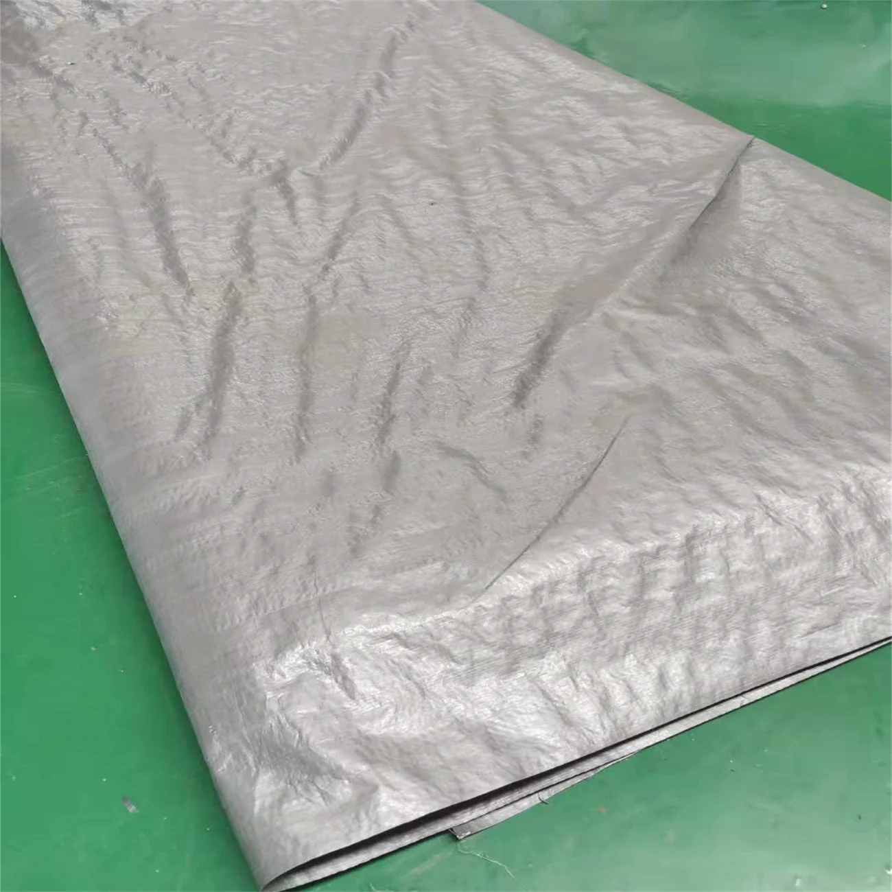 涂层网眼织物天篷篷布双面涂层织物银色pe篷布板材中国实用面料pe/pp