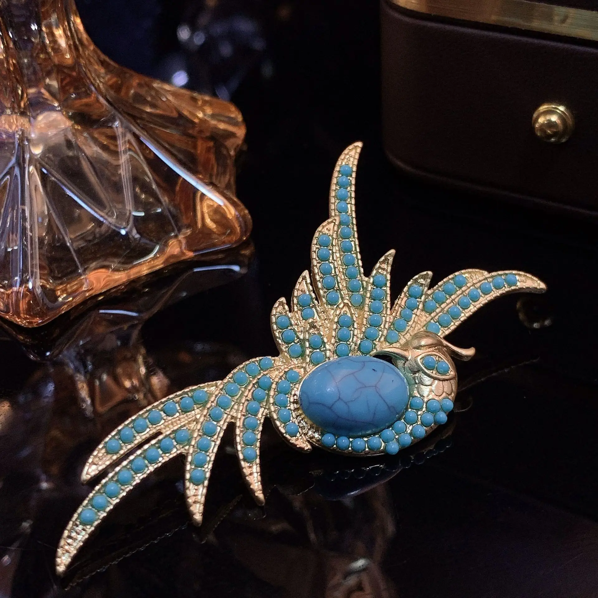 MASU エムエーエスユー　BIJOUX BROOCH(BLUE)　ビジュー MASU（エムエーエスユー）のBIJOUX BROOCH BLUEの通販サイト