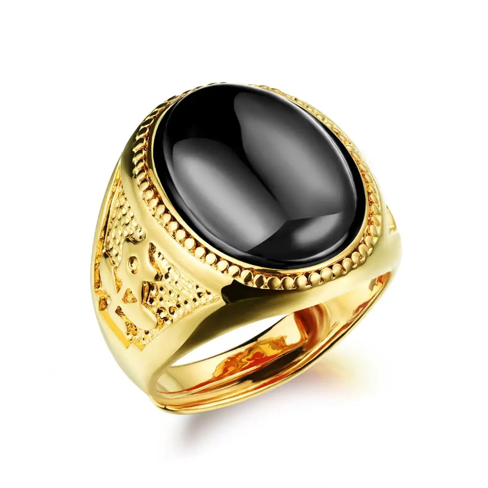 Кольцо из черного камня с золотом