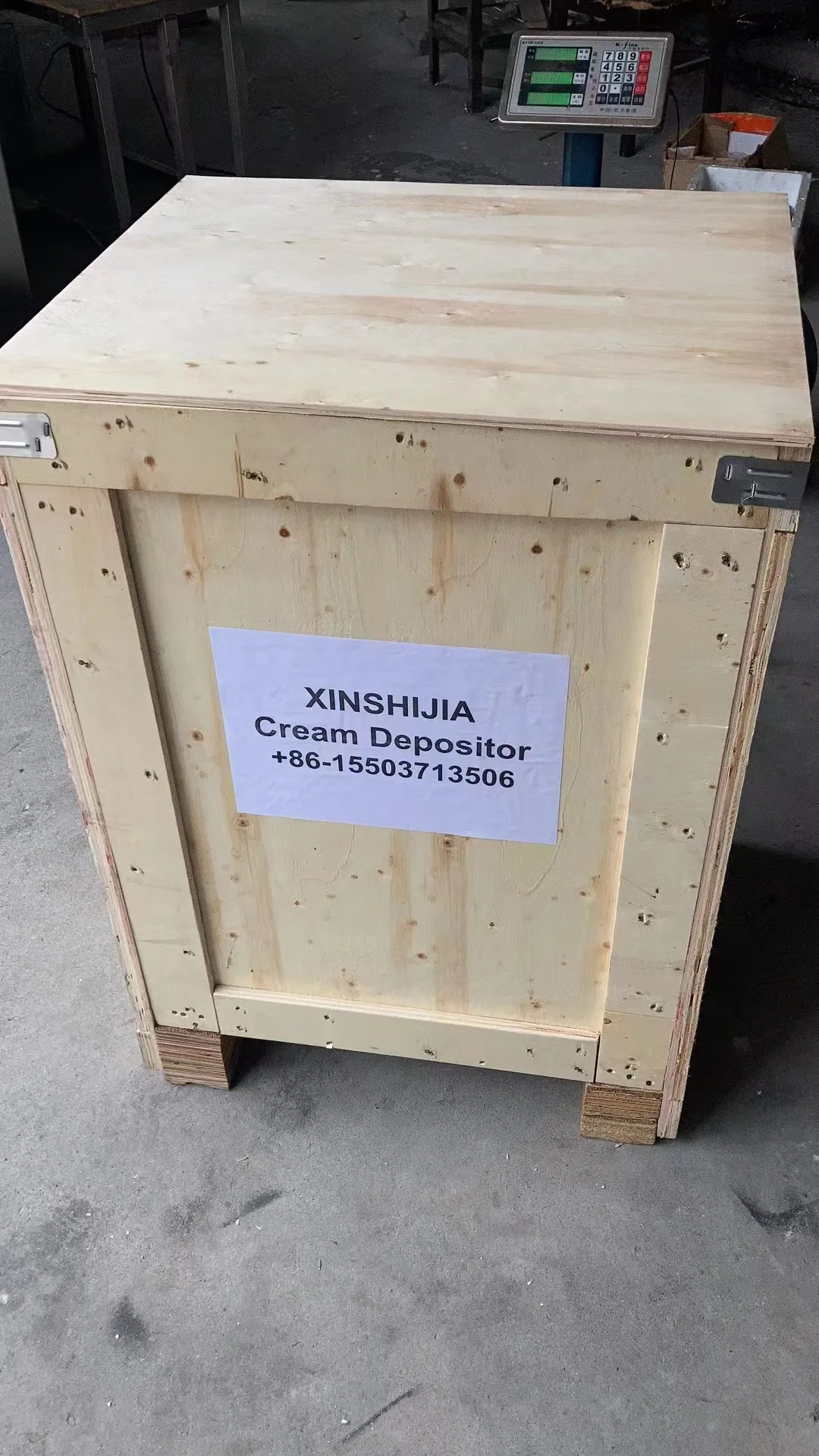 Cream Puff Chocolate Automatic Commercial Cake Decorating Frosting