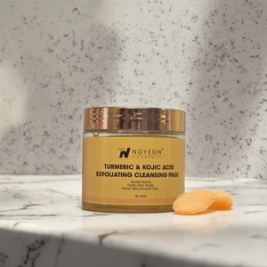 Black Skin Care Liquid Cleanser Pads with Hyaluronic Acid & Vitamin C for Acne Treatment and Whitening at Great Price