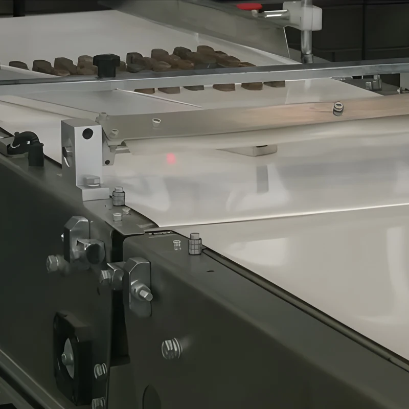 Automation Multishape Square Ball  Chocolate Fold Aluminum Foil Wrapping Packaging Machine