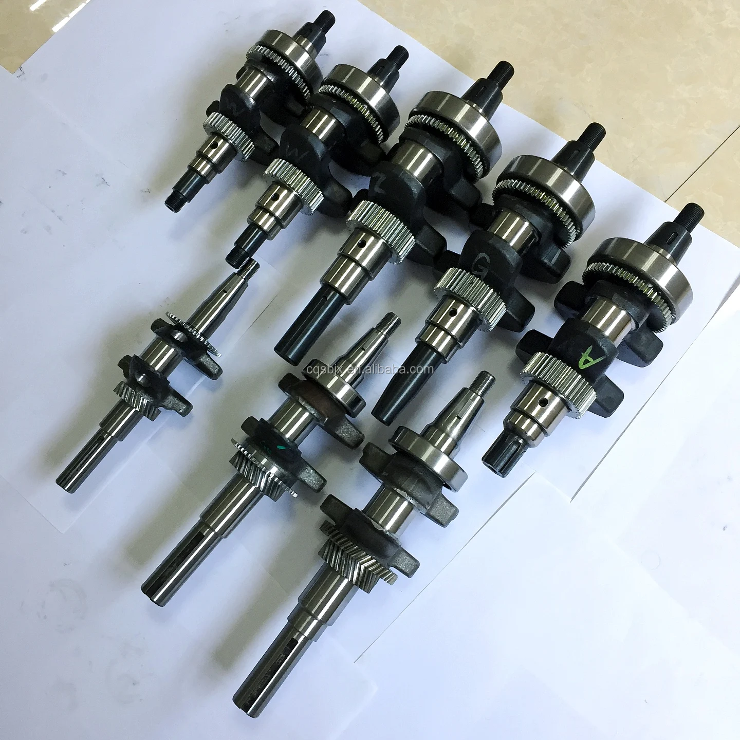 High Quality Steel Forged Motorcycle Crankshaft 48-58HRC Hardness for Spacy 110cc Engine with One Year Warranty