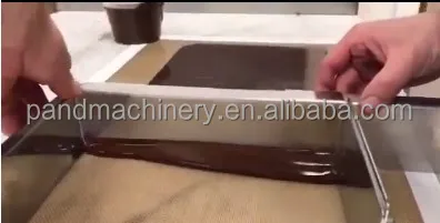 Chocolate Scraper to Flatten the Chocolate Ganache Adjustable - Image 5