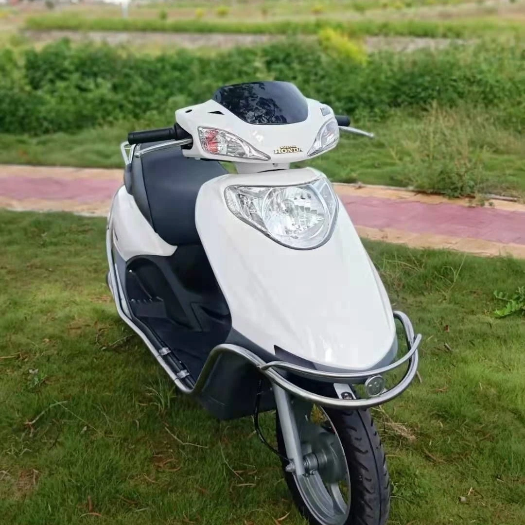 suzuki scooter bike