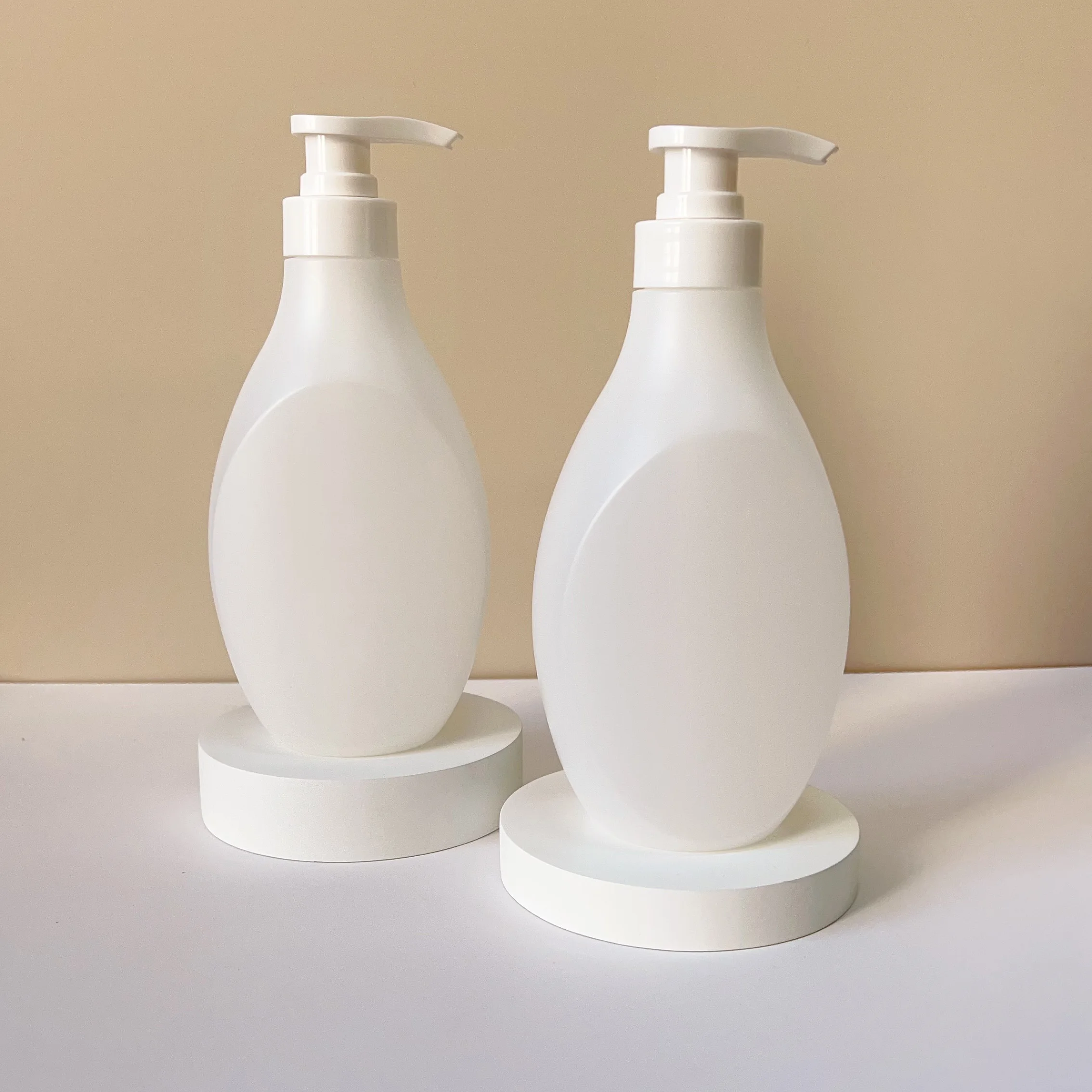 Factory Supply 500ML HDPE Travel Makeup Cosmetics Shampoo Cleanser Hand Lotion Plastic Bottle