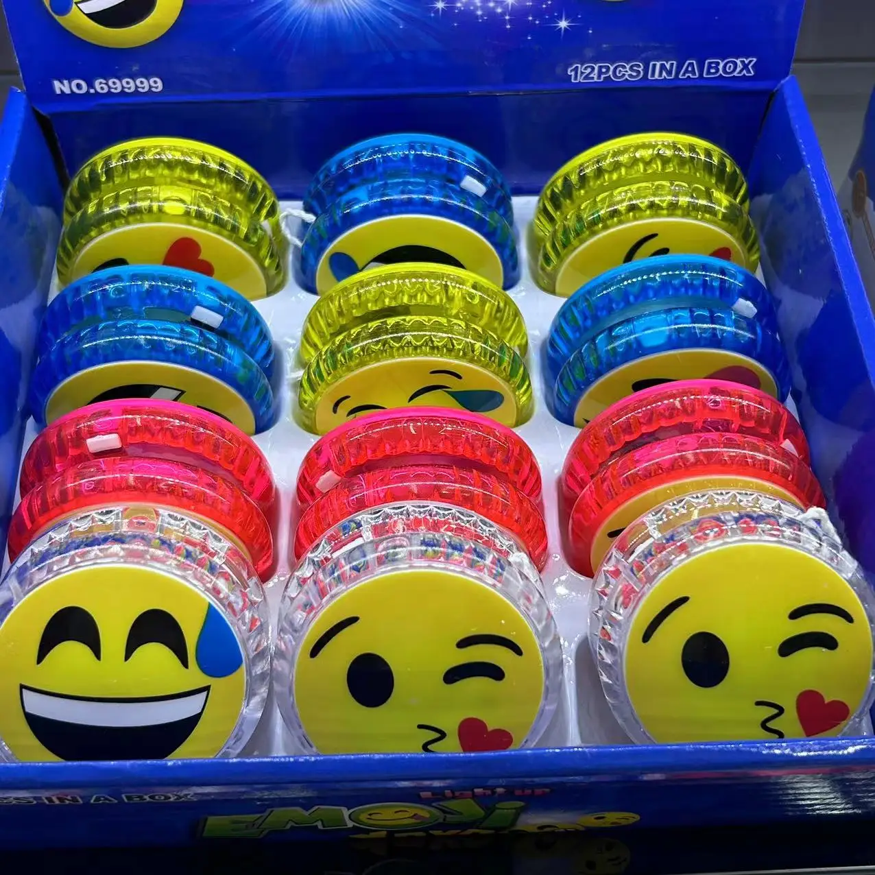 Недорогой подарок для детей Забавный йо-йо со светом разноцветная детская