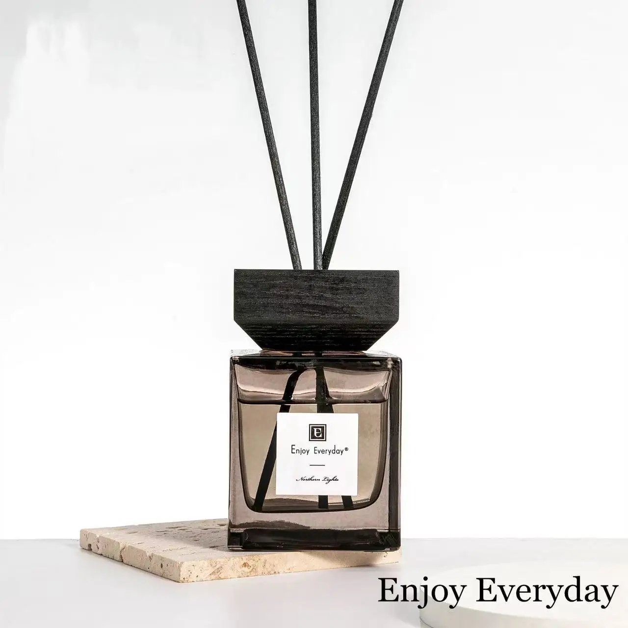 product odmoem customizable brand logo reed diffuser fireless aromatherapy fiber stick air freshener with factory price-2