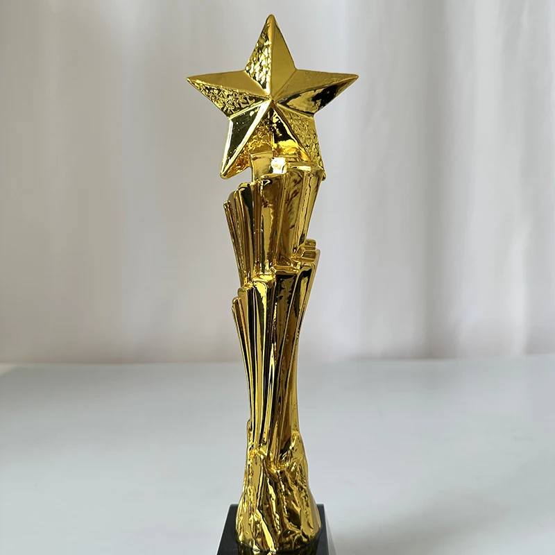 Customized sports award trophy resin crafts gold plated resin trophy star trophy crystal awards