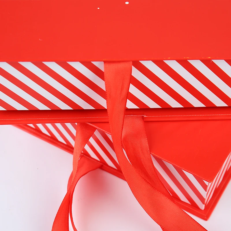 Factory Custom Luxury Cardboard Paper Rigid Book Gift Boxes Ribbon Square Box Embossing Gold Foil Christmas Sponge Photo Frame