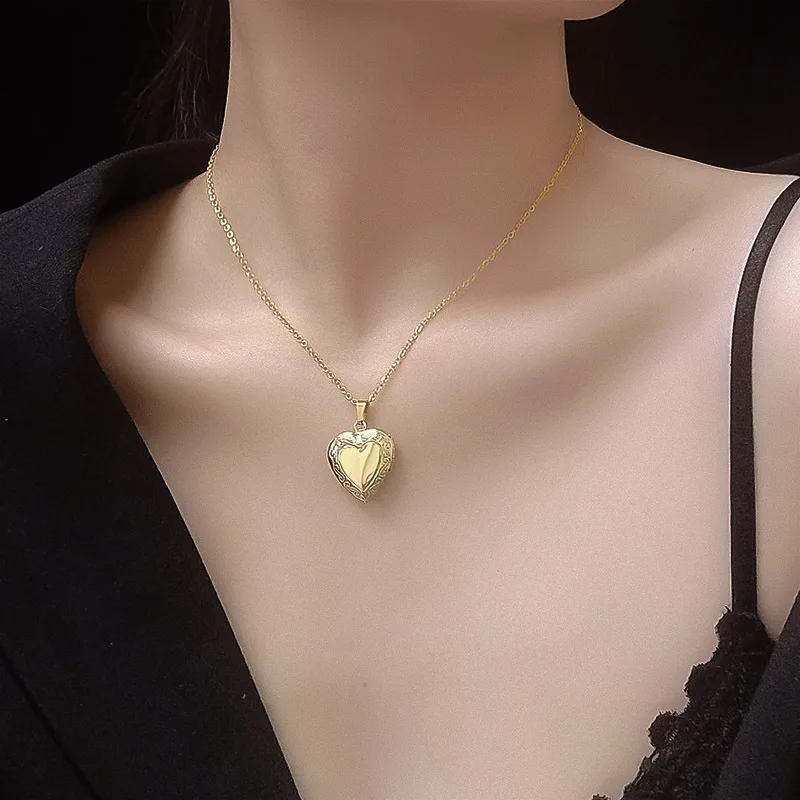 ladies heart pendant necklaces