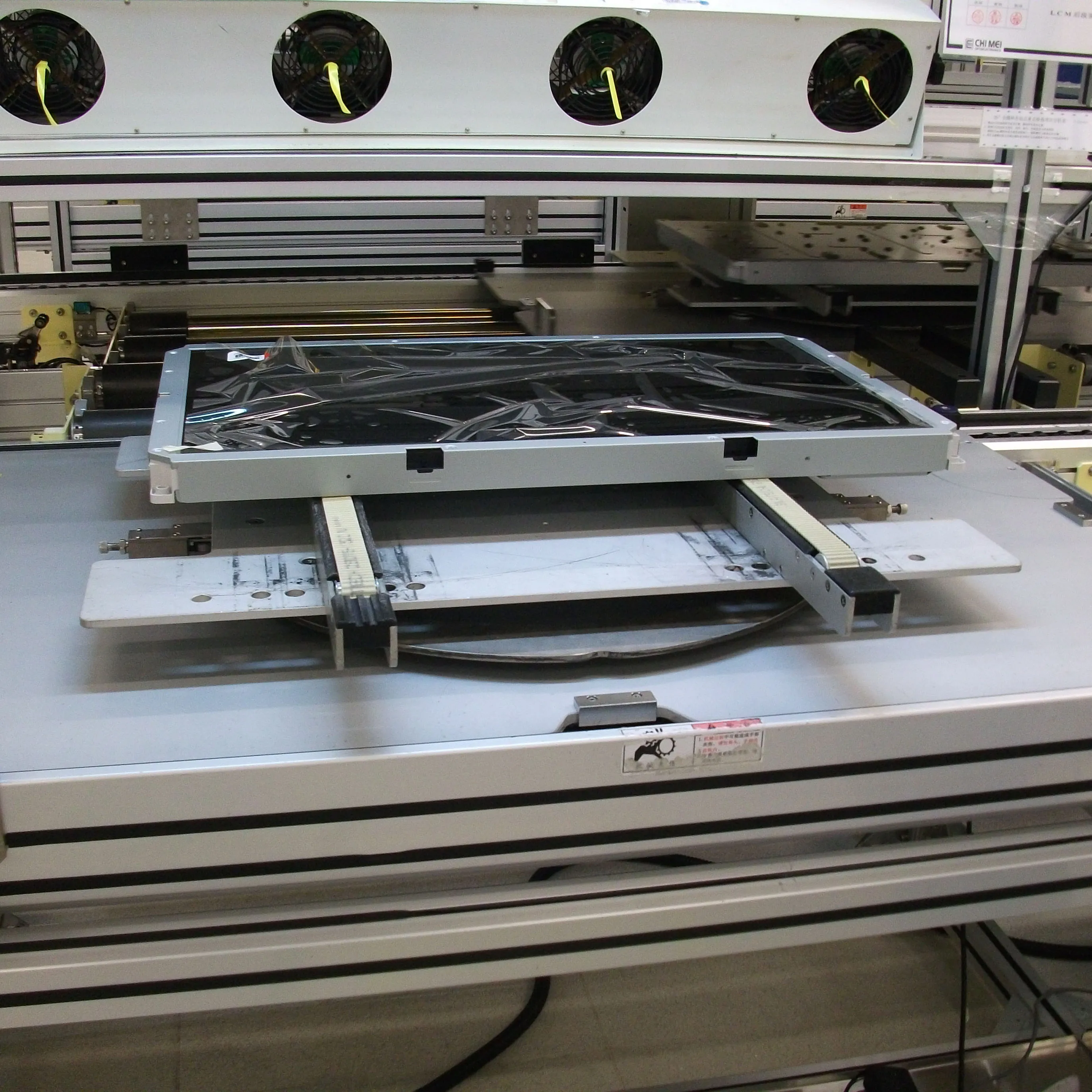 Manufacturer Directly Supply Automatic LED LCD TV Assembly Line for Production Television